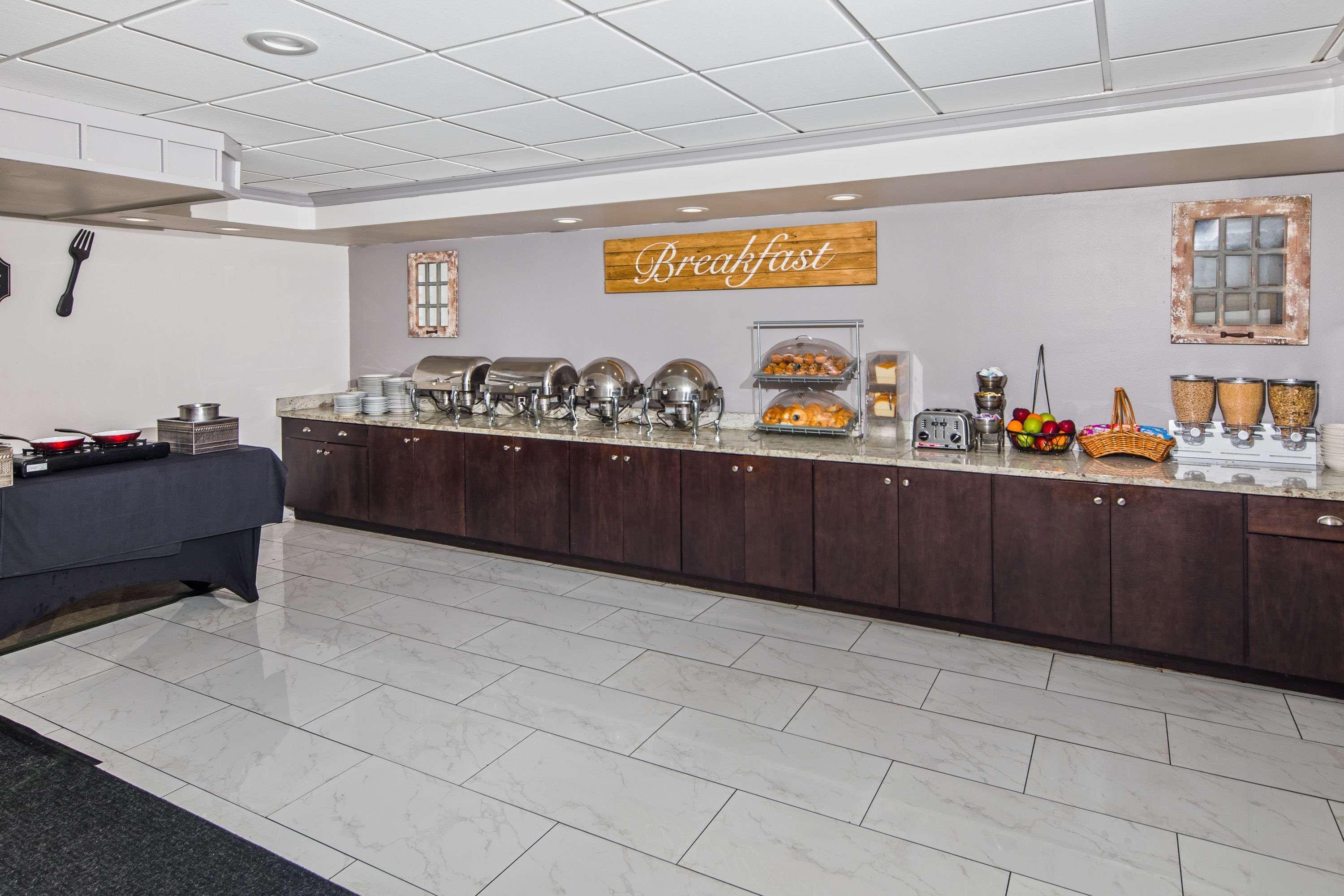 Wyndham Garden New Orleans Airport Hotel Metairie Eksteriør billede